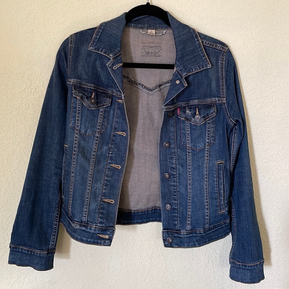 Women’s Levi’s Jean Jacket Size Small